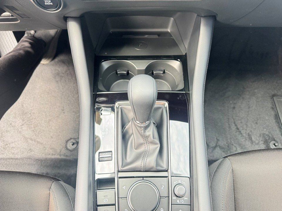 Fahrzeugabbildung Mazda 3 2.5L e-SKYACTIV G 140ps Center-Line