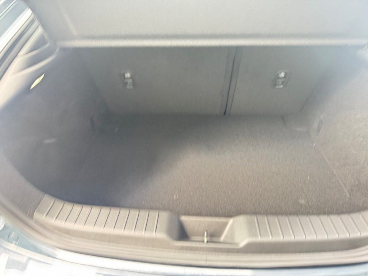 Fahrzeugabbildung Mazda 3 2.5L e-SKYACTIV G 140ps Center-Line