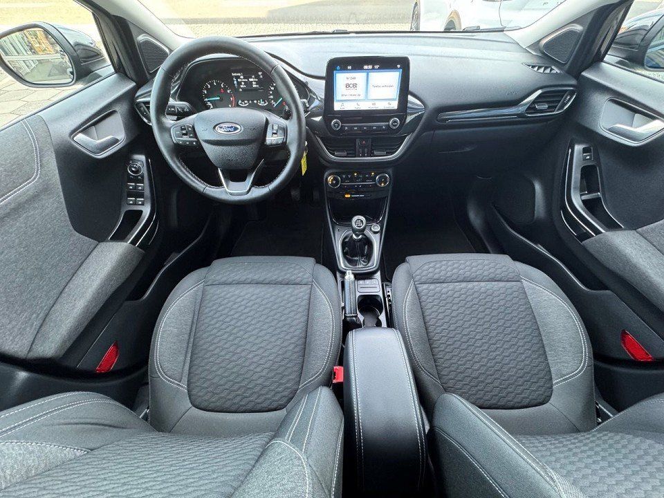 Fahrzeugabbildung Ford Puma 1.0 EcoBoost MHEV Titanium Design Edition T