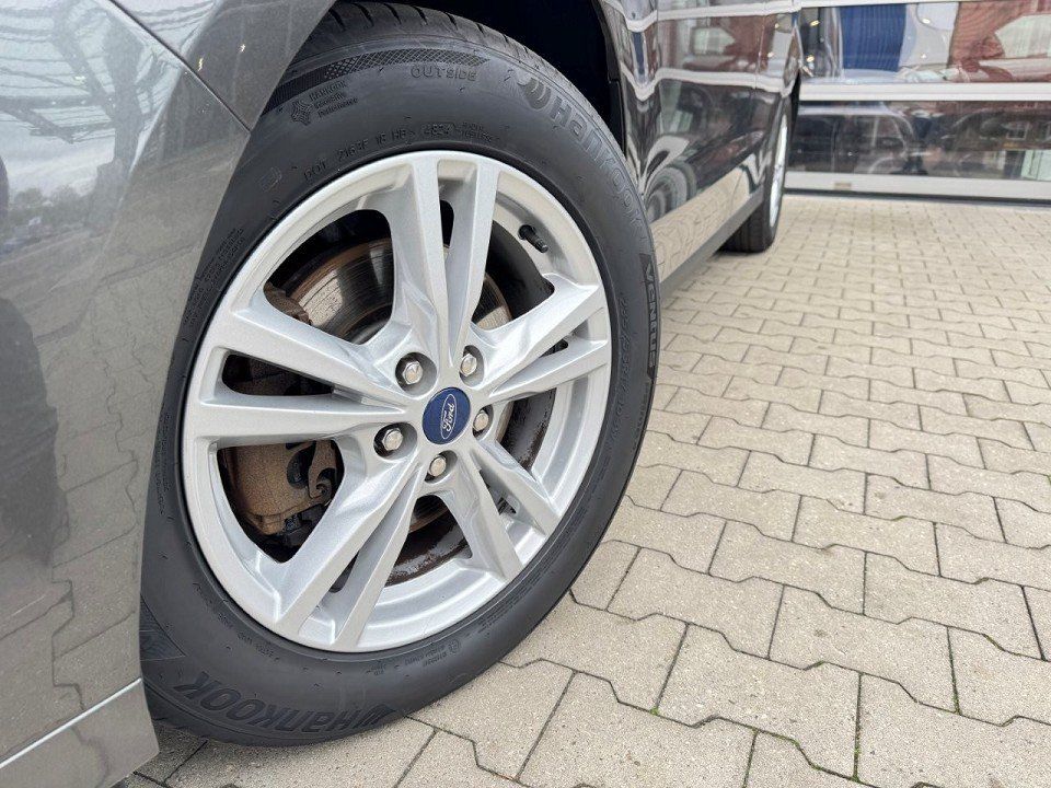 Fahrzeugabbildung Ford Galaxy 2.0 Ecoblue Titanium Automatik