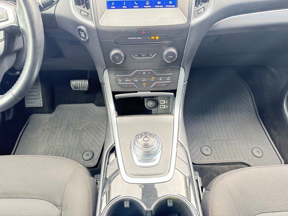 Fahrzeugabbildung Ford Galaxy 2.0 Ecoblue Titanium Automatik