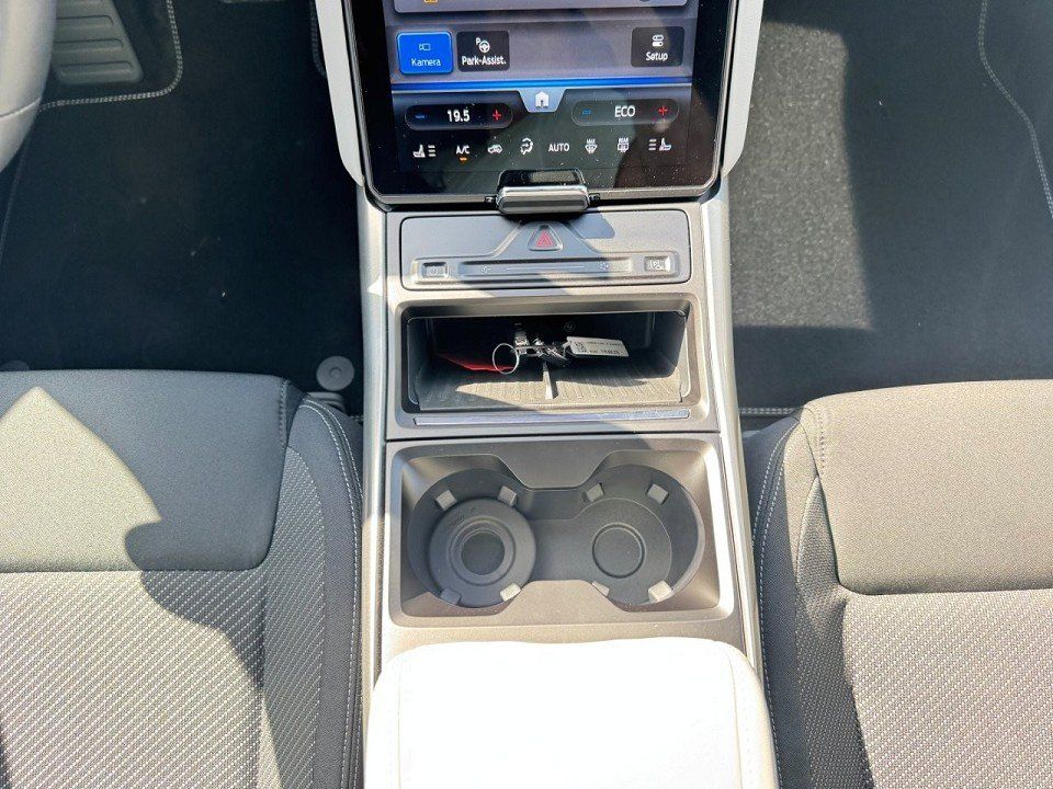 Fahrzeugabbildung Ford Capri EV RWD Select Extended Range