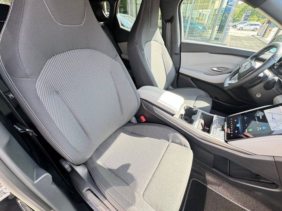Fahrzeugabbildung Ford Capri EV RWD Select Extended Range