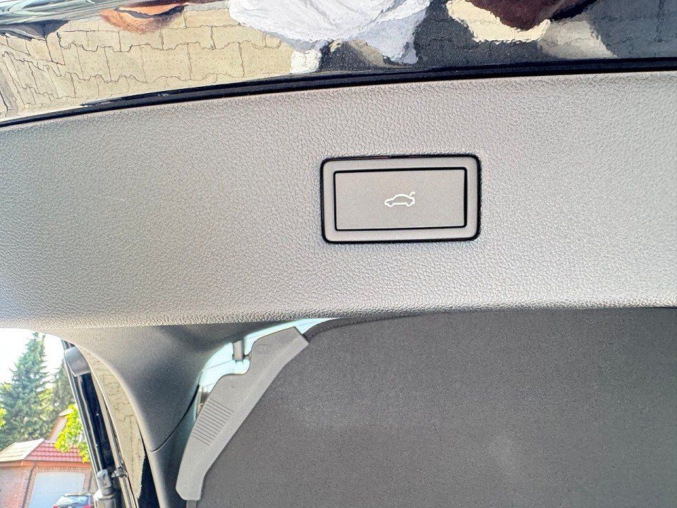 Fahrzeugabbildung Ford Capri EV RWD Select Extended Range