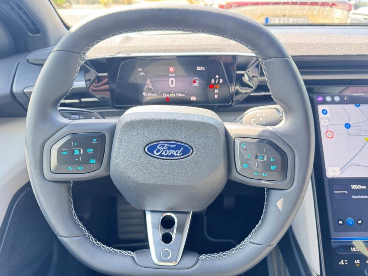 Fahrzeugabbildung Ford Capri EV RWD Select Extended Range