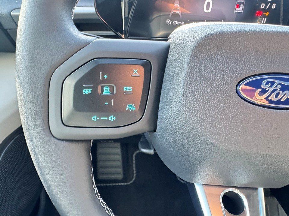 Fahrzeugabbildung Ford Capri EV RWD Select Extended Range