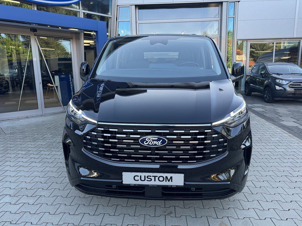 Fahrzeugabbildung Ford Tourneo Custom 2,0 Ecoblue L1 Titanium Automatik