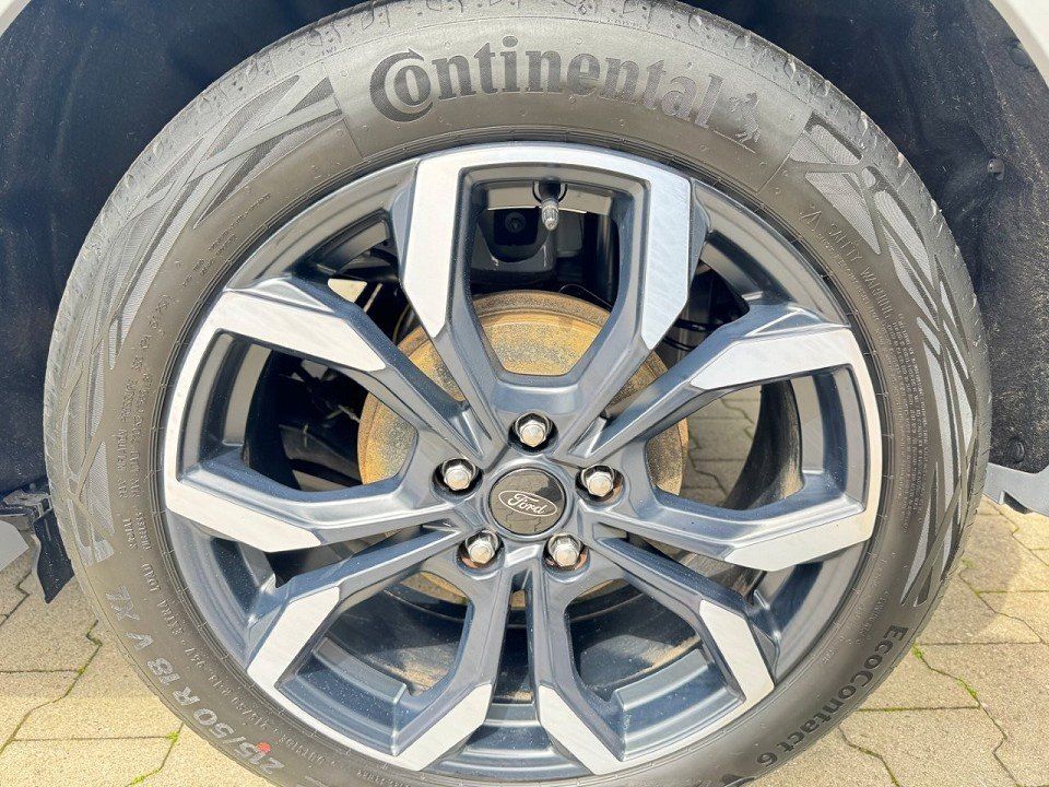 Fahrzeugabbildung Ford Puma 1.0 EcoBoost MHEV ST-Line X Automatik