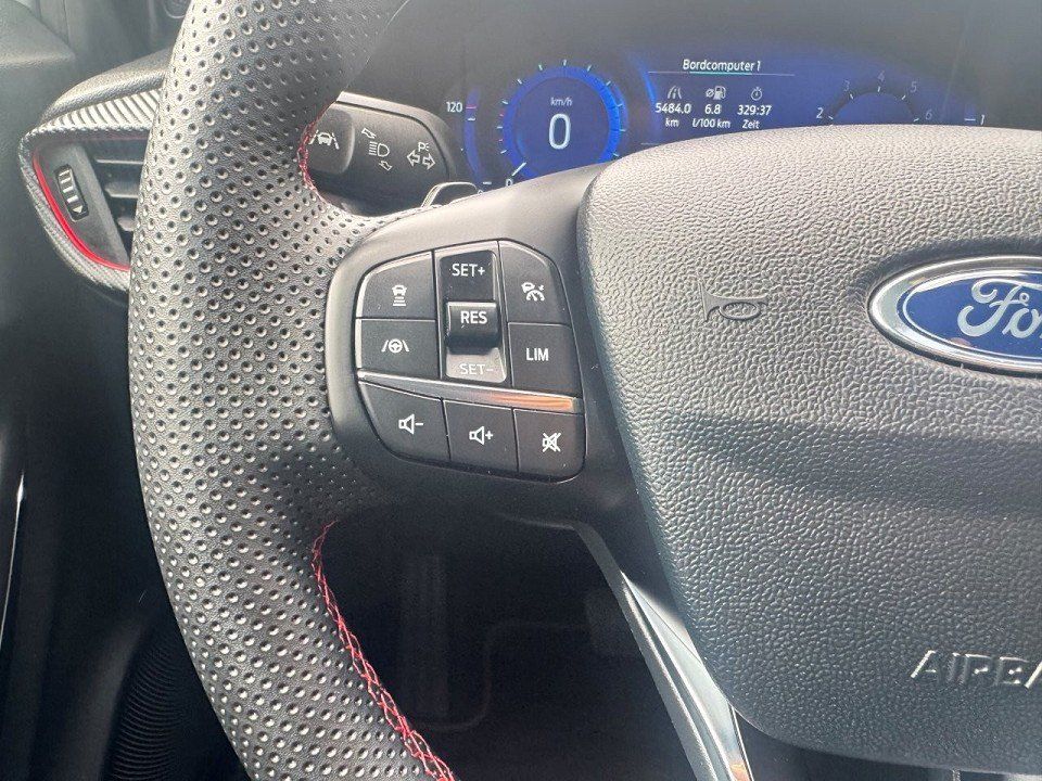 Fahrzeugabbildung Ford Puma 1.0 EcoBoost MHEV ST-Line X Automatik