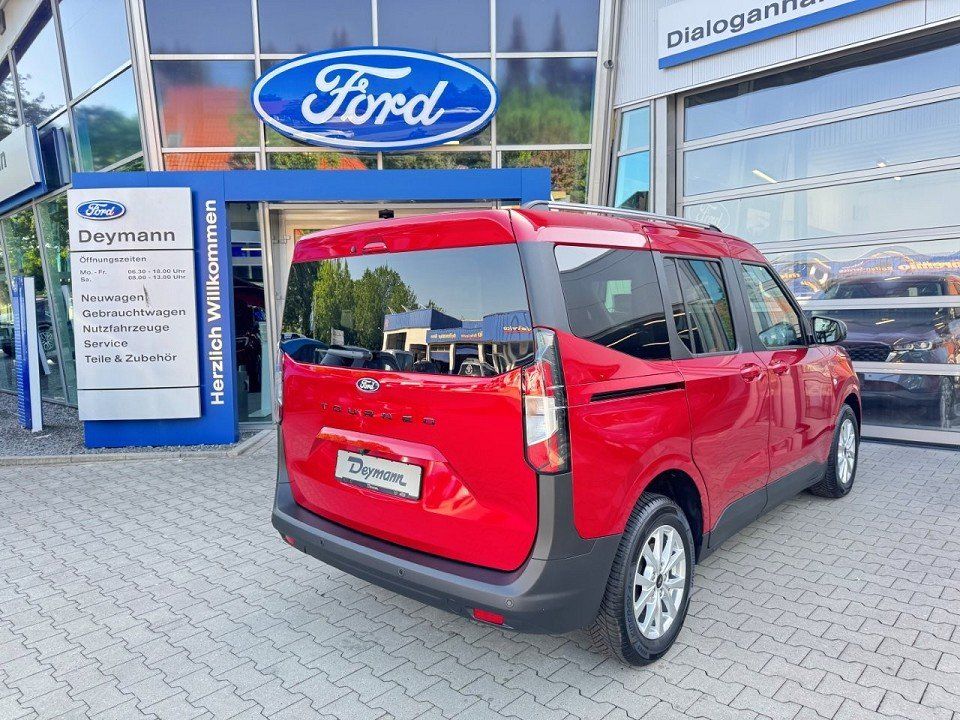 Fahrzeugabbildung Ford Tourneo Courier 1.5 Ecoboost Titanium Automatik