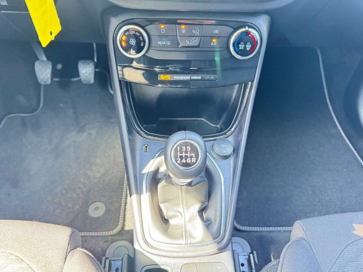 Fahrzeugabbildung Ford Puma 1.0 EcoBoost MHEV Titanium