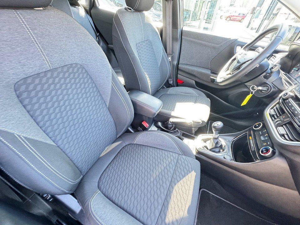 Fahrzeugabbildung Ford Puma 1.0 EcoBoost MHEV Titanium