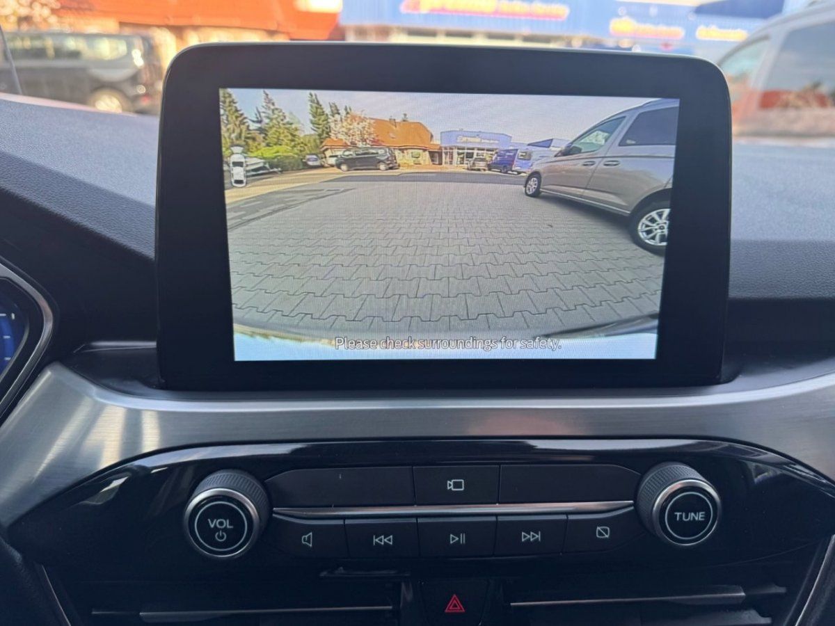 Fahrzeugabbildung Ford Kuga 2.0 EcoBlue 4x4 Titanium X Automatik