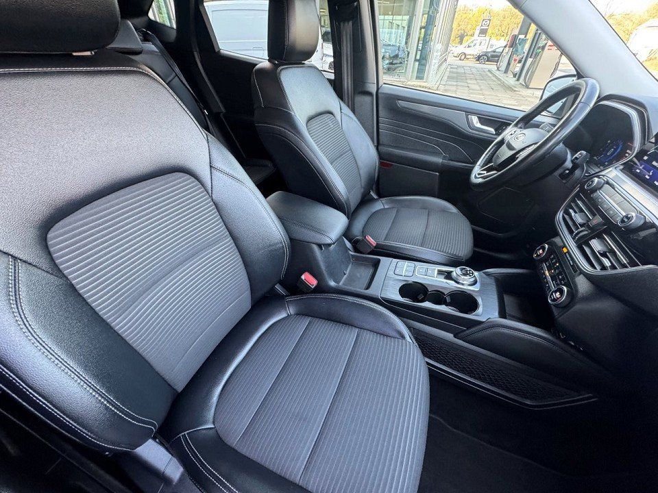 Fahrzeugabbildung Ford Kuga 2.0 EcoBlue 4x4 Titanium X Automatik