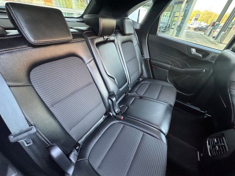 Fahrzeugabbildung Ford Kuga 2.0 EcoBlue 4x4 Titanium X Automatik