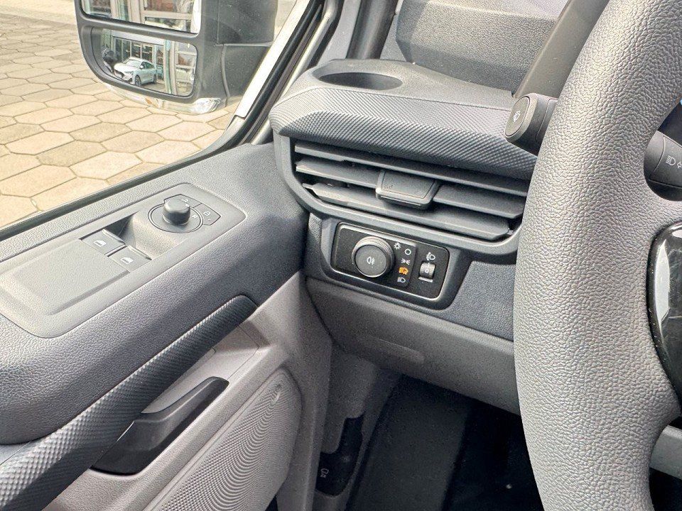 Fahrzeugabbildung Ford Transit Custom 2,0 Ecoblue 320 L1 Kasten Trend A
