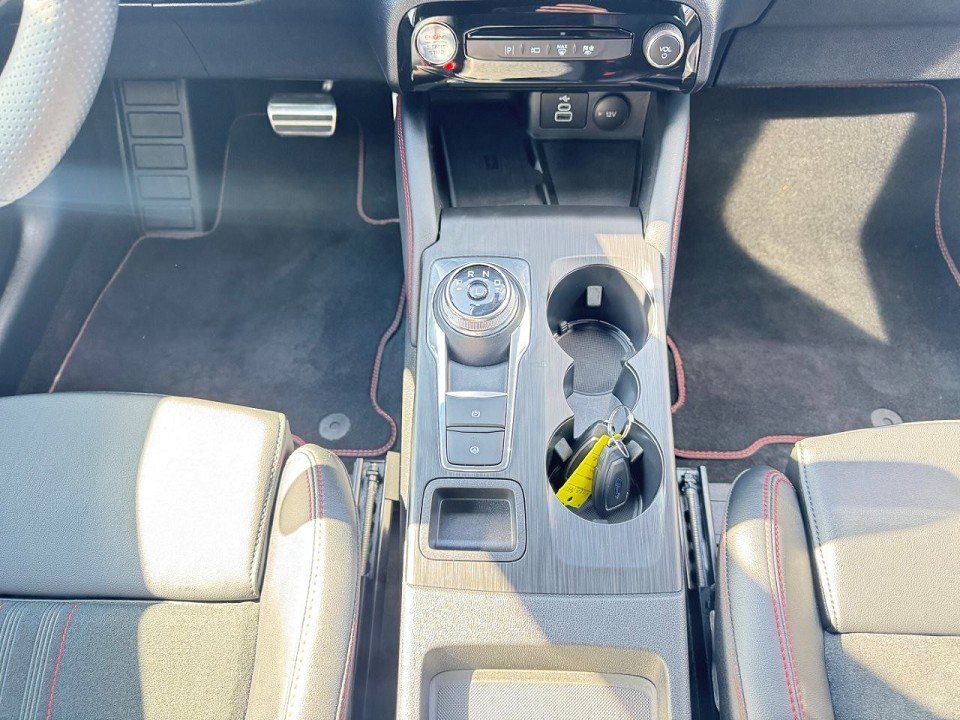 Fahrzeugabbildung Ford Kuga 2.5 PHEV ST-Line X Automatik