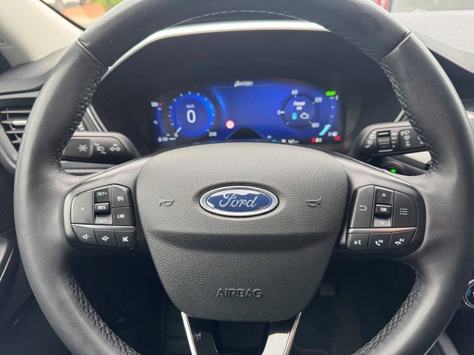 Fahrzeugabbildung Ford Kuga 2,5 PHEV Titanium Automatik