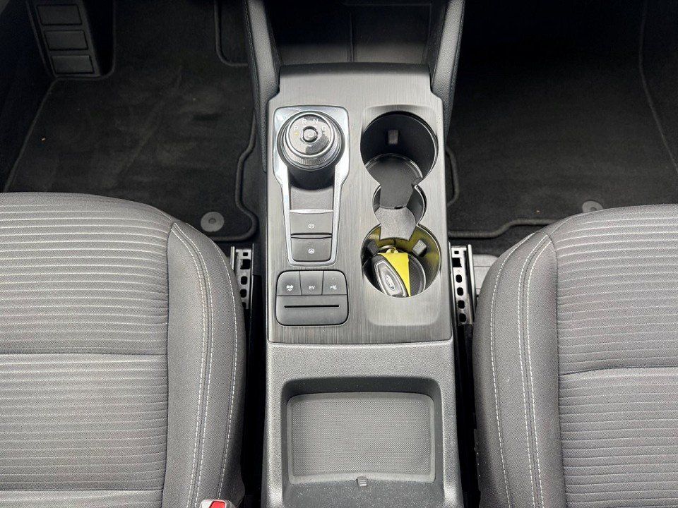Fahrzeugabbildung Ford Kuga 2,5 PHEV Titanium Automatik