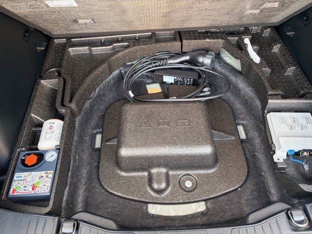 Fahrzeugabbildung Ford Kuga 2.5 PHEV ST-Line X Automatik