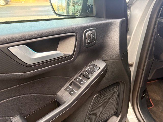 Fahrzeugabbildung Ford Kuga 2.5 PHEV ST-Line X Automatik