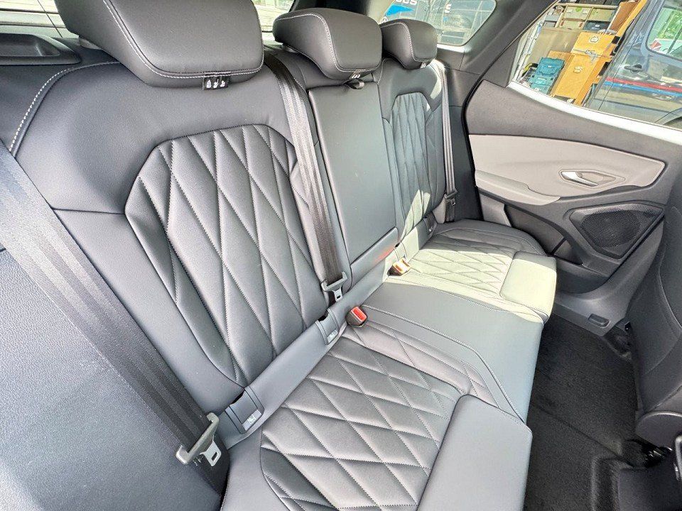 Fahrzeugabbildung Ford Explorer EV RWD 77kW Premium Extended Range