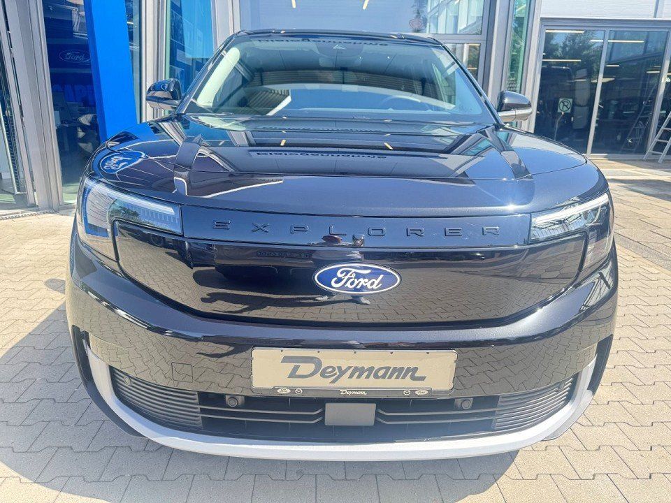 Fahrzeugabbildung Ford Explorer EV RWD 77kW Premium Extended Range