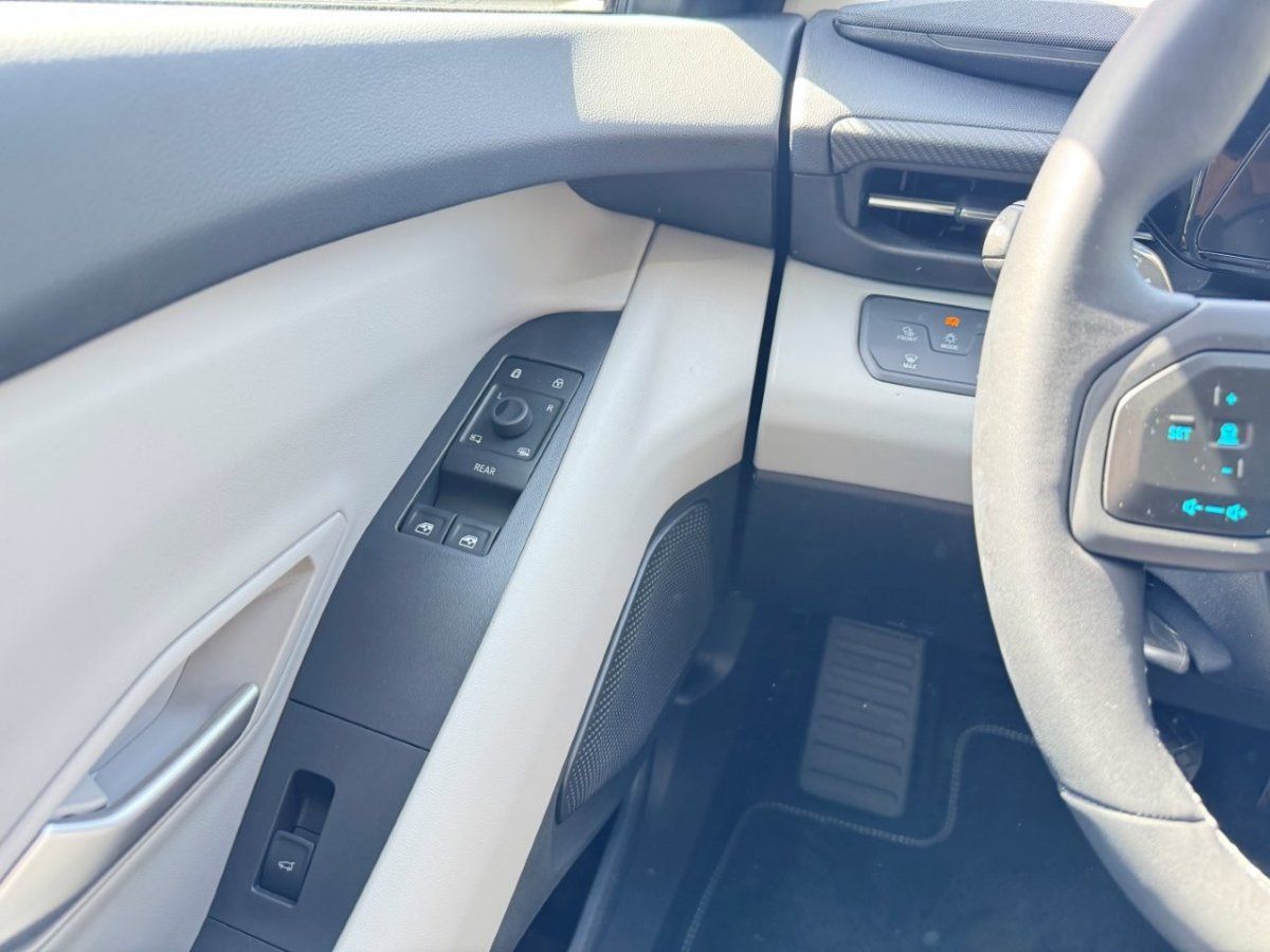 Fahrzeugabbildung Ford Explorer EV RWD 77kW Premium Extended Range