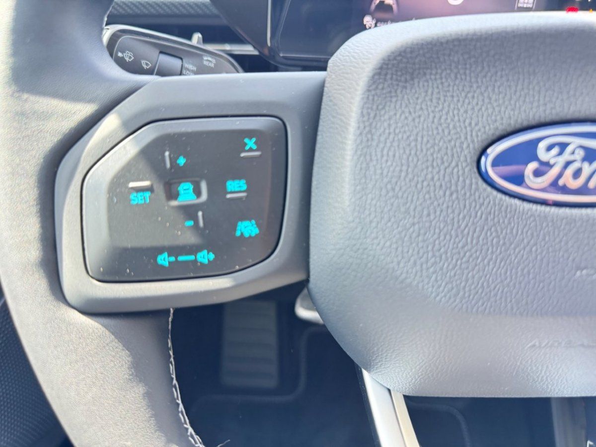 Fahrzeugabbildung Ford Explorer EV RWD 77kW Premium Extended Range