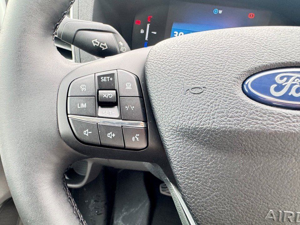Fahrzeugabbildung Ford E-Transit 89kW 198kW 350L3 Kasten Trend