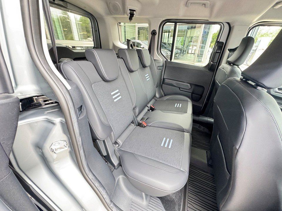 Fahrzeugabbildung Ford Tourneo Courier Active 1,0 EcoBoost Automatik