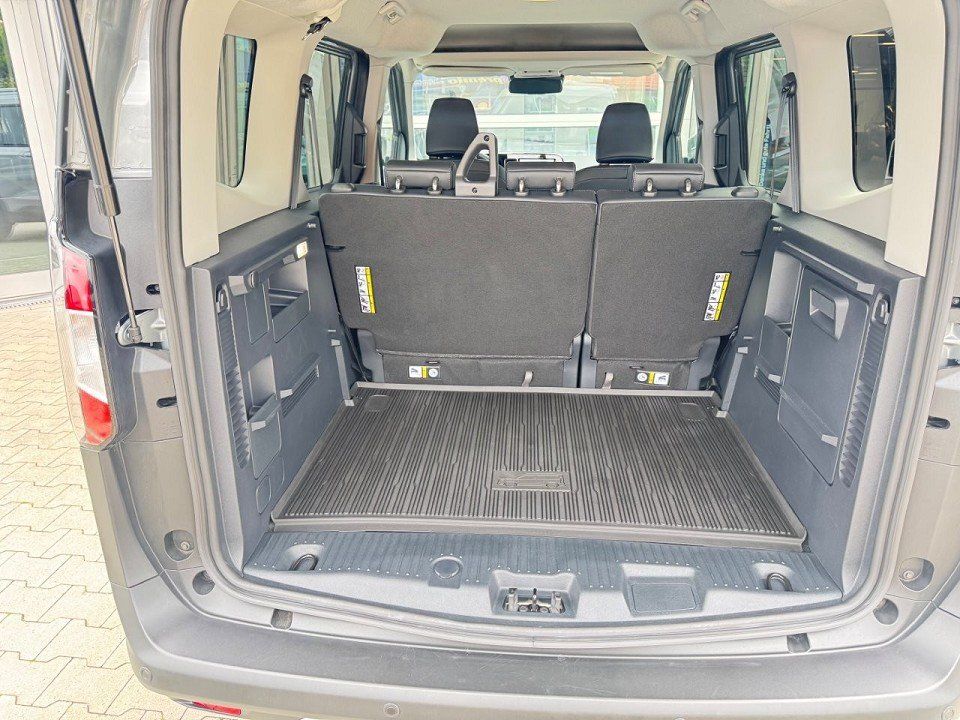 Fahrzeugabbildung Ford Tourneo Courier Active 1,0 EcoBoost Automatik