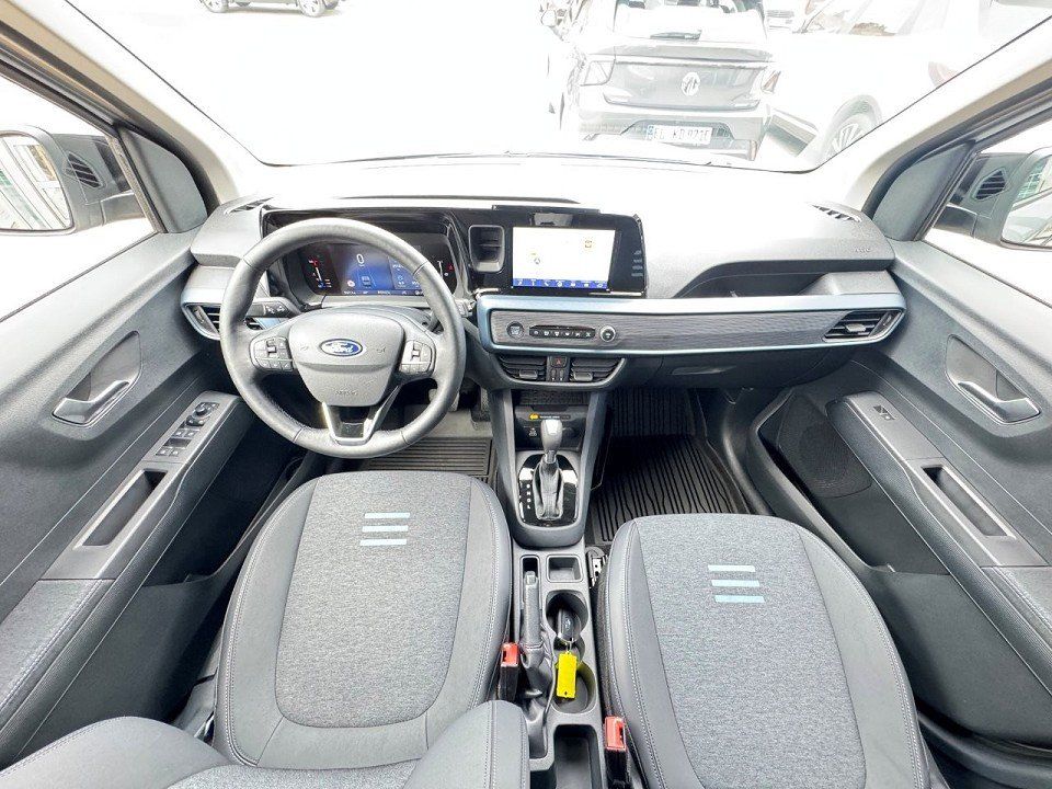 Fahrzeugabbildung Ford Tourneo Courier Active 1,0 EcoBoost Automatik