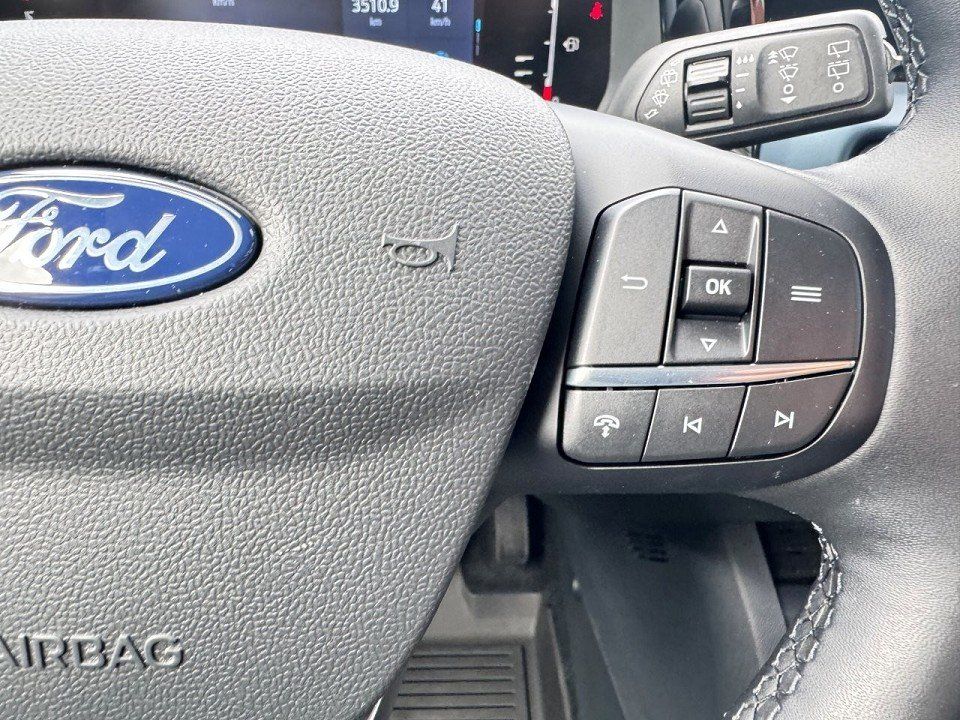 Fahrzeugabbildung Ford Tourneo Courier Active 1,0 EcoBoost Automatik