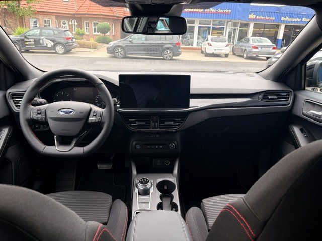 Fahrzeugabbildung Ford Focus Turnier 1,5 EcoBlue ST-Line Automatik