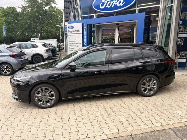 Fahrzeugabbildung Ford Focus Turnier 1,5 EcoBlue ST-Line Automatik
