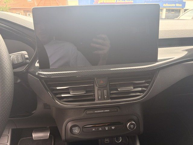 Fahrzeugabbildung Ford Focus Turnier 1,5 EcoBlue ST-Line Automatik