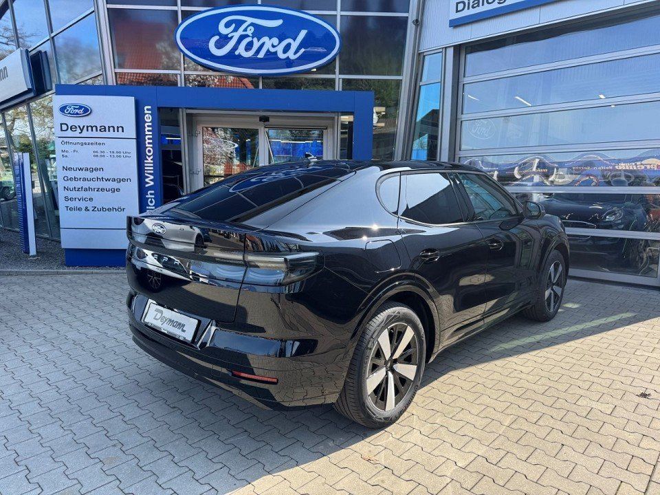 Fahrzeugabbildung Ford Capri EV RWD Select Extended Range