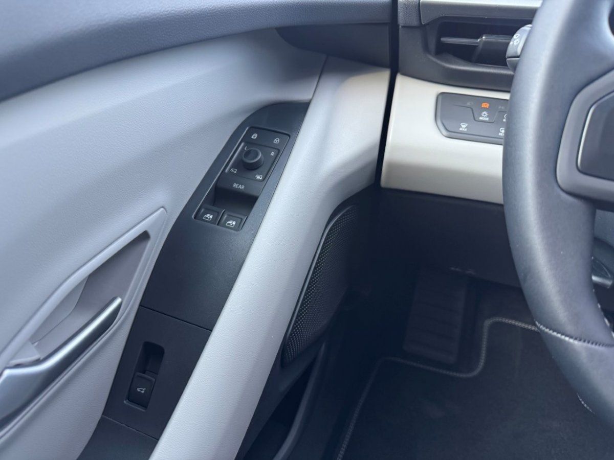 Fahrzeugabbildung Ford Capri EV RWD Select Extended Range
