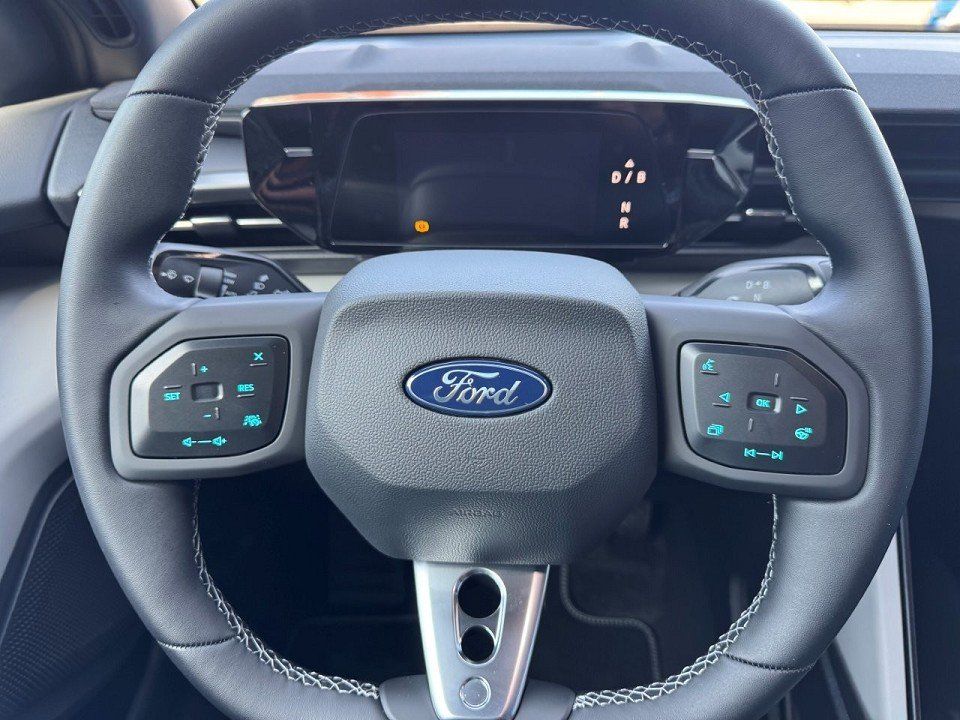Fahrzeugabbildung Ford Capri EV RWD Select Extended Range