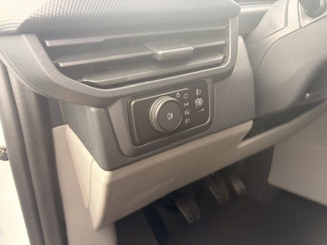 Fahrzeugabbildung Ford Transit Custom 2,0 Ecoblue 320 L1 Kasten Trend 3