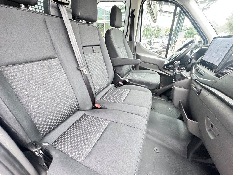 Fahrzeugabbildung Ford Transit 2,0 Ecoblue 350 L3 Doka Pritsche Trend