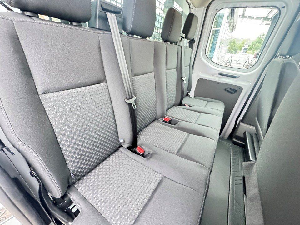 Fahrzeugabbildung Ford Transit 2,0 Ecoblue 350 L3 Doka Pritsche Trend