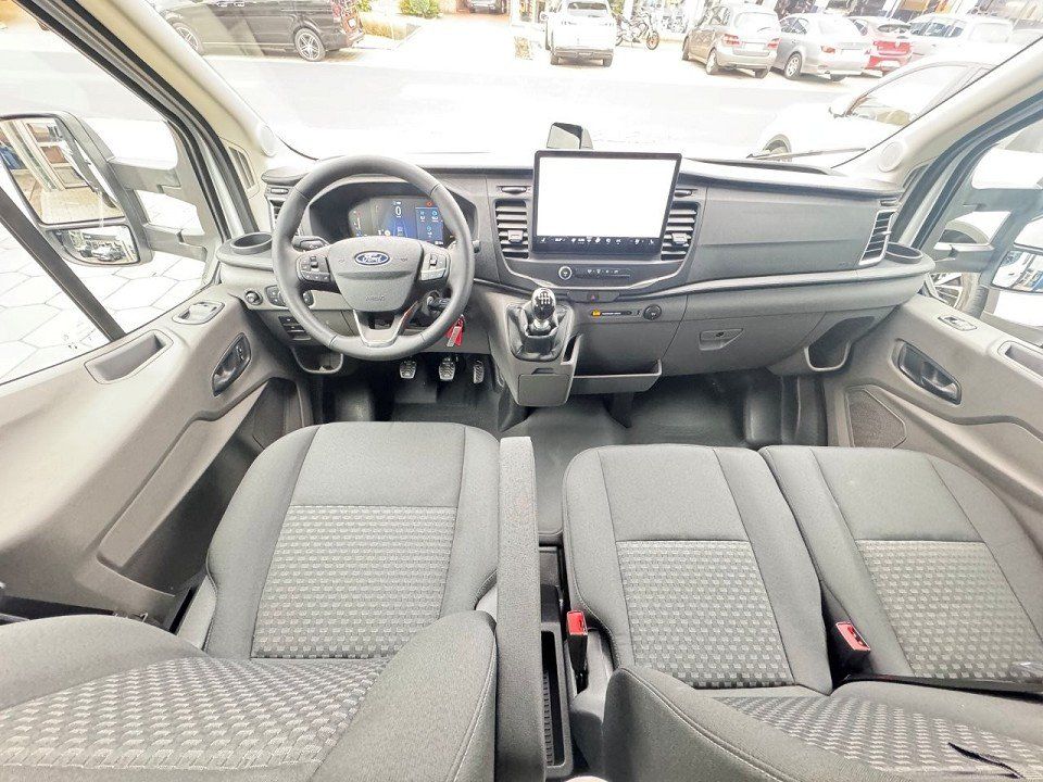Fahrzeugabbildung Ford Transit 2,0 Ecoblue 350 L3 Doka Pritsche Trend