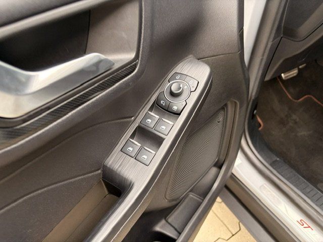 Fahrzeugabbildung Ford Kuga 2.5 PHEV Graphite Tech Edition Automatik