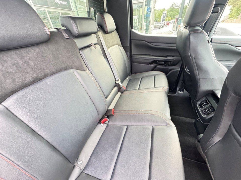 Fahrzeugabbildung Ford Ranger 2,3 PHEV Doppelkabine Wildtrak Automatik