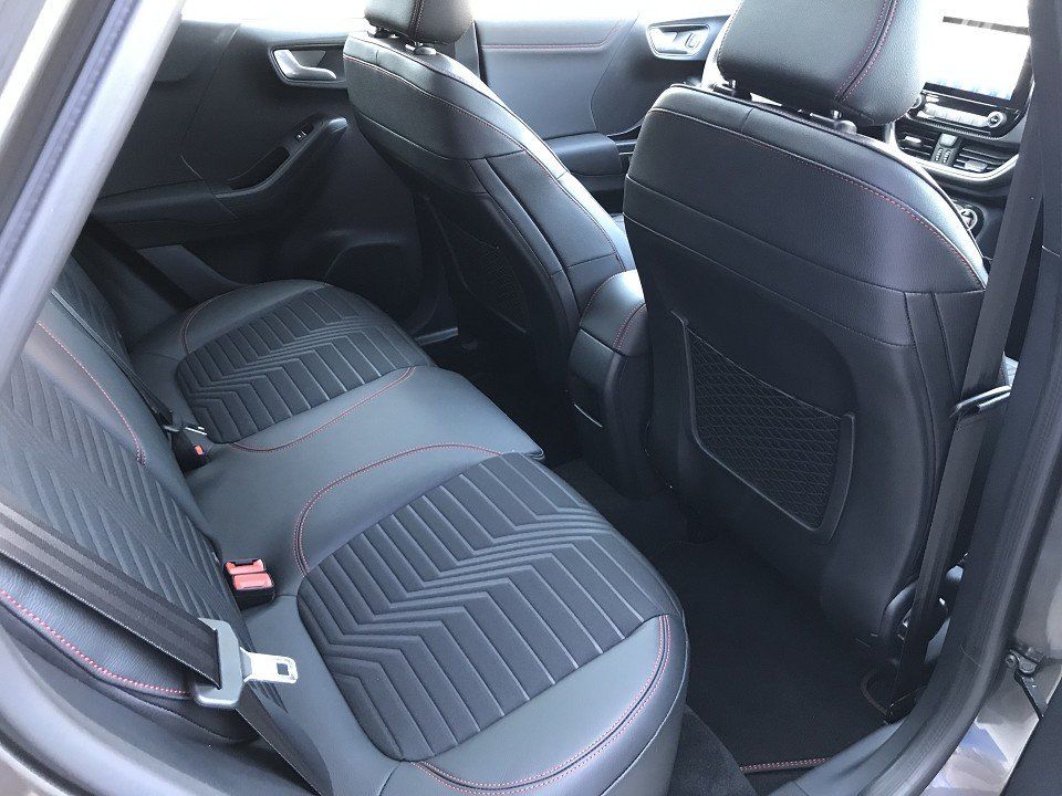 Fahrzeugabbildung Ford Puma 1.0 EcoBoost ST-Line X Automatik